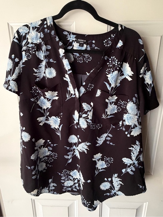 torrid Tops - torrid Black Top with Light Blue Floral Print